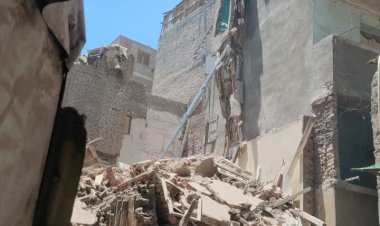 انهيار عقار مكون من 3 طوابق بمنطقة الساحل وانتشال مصابين 