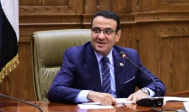 برلماني سابق: الخضوع لـ"أحمد الشرع" ليس مفاجئا ولكنه سيناريو محكم وهو يتاجر باسم الإسلام