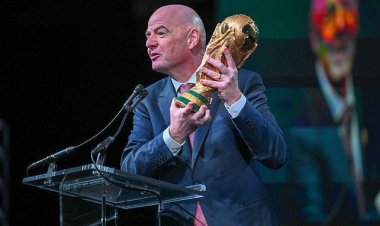 بخلاف الكاف.. اتحادات الكرة العالمية تنتفض ضد إنفانتينو بسبب كأس العالم