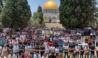 القاهرة الإخبارية: قوات الاحتلال تعتدي على المصلين خلال توجههم للمسجد الأقصى