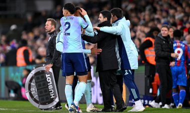 أرسنال يقلب تأخره إلى فوز كبير على كريستال بالاس