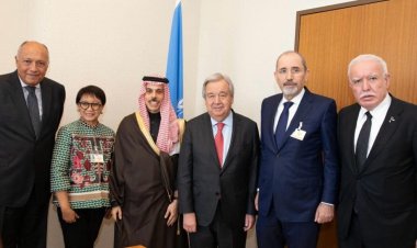 اللجنة الوزارية المكلفة من القمة العربية الإسلامية المشتركة تجتمع مع الأمين العام للأمم المتحدة