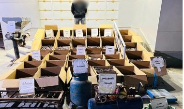 القبض على عامل بحوزته مليون صاروخ ألعاب ناربة بالفيوم 