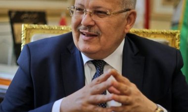 الخشت يوجه بتطوير عمل مركز الدراسات الشرقية وربطه بأهداف الدولة