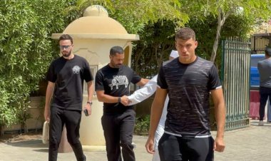 انهـيار نجوم الرياضة في المقابر خلال دفن الراحل إيهاب جلال