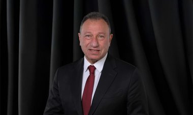 الخطيب يهنئ «سيدات الطائرة» ببطولة إفريقيا والتأهل لكأس العالم