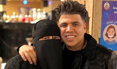 عمر كمال يطلب الدعاء لوالدته قبل دخولها العمليات