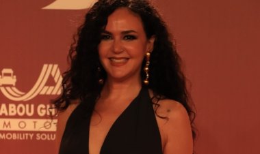 الأسود يسيطر على إطلالات نجوم الفن في اليوم الثالث لمهرجان الجونة السينمائي
