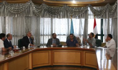 نقيب الصحفيين يستقبل قيادات الشركة الإفريقية ورابطة الأندية المصرية  