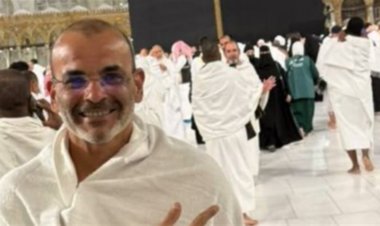 "سلمت الأمر لصاحب الأمر خلاص".. أيمن بهجت قمر يوجه رسالة غامضة أثناء تأديته لمناسك العمرة