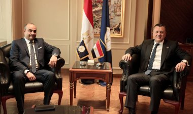 وزير السياحة يستقبل الأمين العام للمجلس الأعلى للآثار