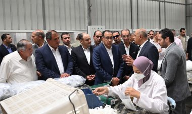 رئيس الوزراء: مهتمون بتعزيز التواصل مع المصنعين من الشركات العالمية