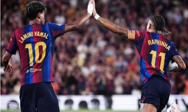برشلونة يسحق راسينج بسباعية في الدوري الإسباني
