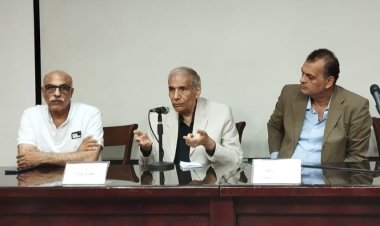 فى أولى ندوات مهرجان أيام القاهرة الدولي للمونودراما.. عمرو دوارة يسرد رحلة المكرمين مع المسرح المصري والعربي