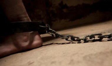 إخلاء سبيل المتهمين باحتجاز فتاة داخل غرفة لمدة 6 سنوات في البدرشين