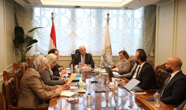 أيمن عاشور يؤكد على أهمية اقتصاد المعرفة لتحقيق التنمية المُستدامة للبلاد