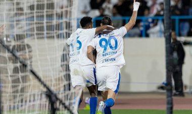 بنزيما يحرز هاتريك في ظهوره الأول مع الهلال بالدوري السعودي