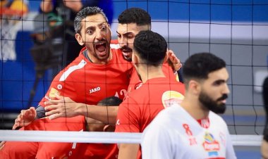 "رجال طائرة الأهلي" يفوز على الزمالك ويتوج بكأس السوبر