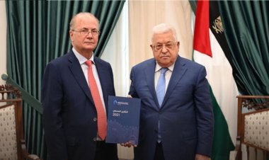 الإعلام الفلسطيني: عباس يختار رئيسًا للحكومة بموافقة أمريكية وعربية