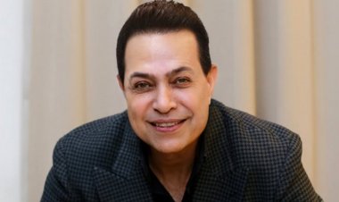 «غزال الملعب».. «حكيم» يحتفل بانتقال ابنه إلى نادي «ديبورتيفو إلدينزي» الإسباني