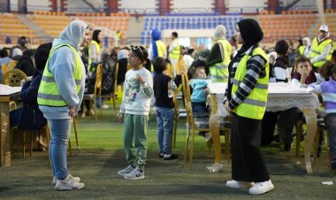 «الشباب والرياضة» تنظم إفطارًا جماعيًا للعالقين ومرافقي المصابين الفلسطينيين في شمال سيناء