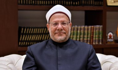 مفتي الجمهورية: ليس مطلوبًا من الإنسان إثبات إيمانه كل لحظة لمن يفتشون في النيات