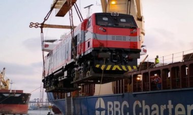 وصول 20 جرار سكة حديد من الدفعة الأخيرة الأمريكية لميناء الإسكندرية