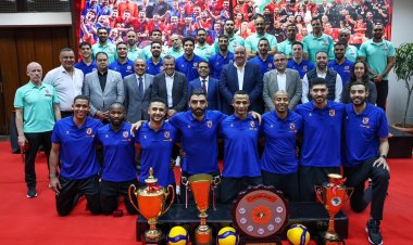 بعد الموسم التاريخي.. الأهلي يكرم فريق الطائرة ورسالة خاصة من «الخطيب»