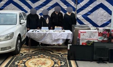 ضبط تشكيل عصابي نسائي لسرقة  قائدي السيارات على الطرق السريعة 