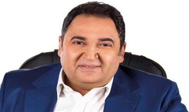 طلب عاجل من الإعلامي محمد علي خير بشأن قرار زيادة أسعار البنزين والسولار