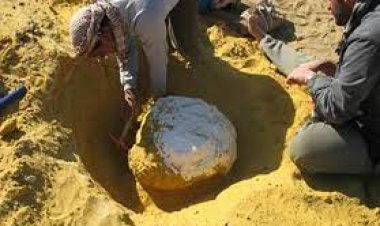 القبض على أصحاب مسابك جمعوا الذهب الخام بالتنقيب غير الشرعي في أسوان 