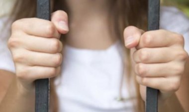 القبض على راقصة شهيرة بتهمة نشر الفسق والفجور