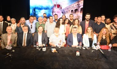 مكالمة لا تُنسى.. يحيى الفخراني يروي موقفًا مؤثرًا مع محمود ياسين أعاد الحياة للمسرح القومي