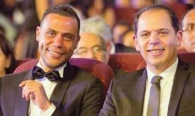 رامي إمام عن شقيقه محمد: شخصية تدرس ويستحق الإشادة.. والأخير يرد