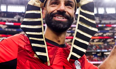 اتحاد الكرة يحسم الجدل: صلاح لن يعتزل وسيقود المنتخب في مونديال 2030