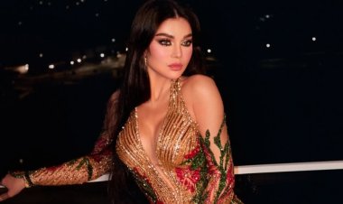 مزيج الفخامة والأنوثة.. هيفاء وهبي تخطف القلوب بفستان ذهبي مرصع بالورود الحمراء