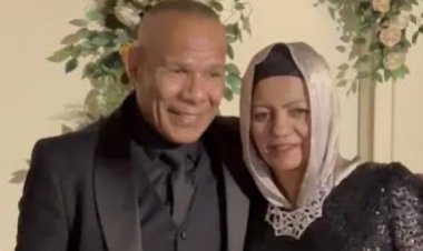 وصول جثمان زوجة الشحات مبروك لمسجد إبراهيم الدسوقي لبدء صلاة الجنازة