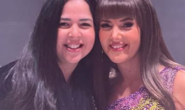 إيمي سمير غانم تفاجئ شقيقتها «دنيا» بحضورها عرض مسرحيتها «أنستونا» في السعودية