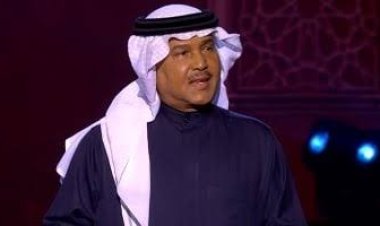 بعد إصابته بالسرطان.. محمد عبده باكيًا: أخضع للعلاج بالكيماوي في باريس