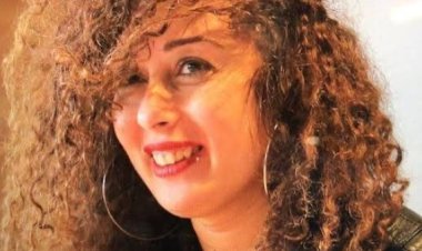 المخرجة آيتن أمين تعلن وفاة والدتها