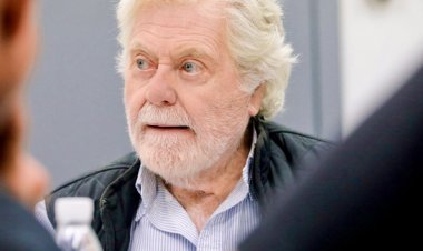 حسين فهمي بطل للفيلم الصينى "The Story I Found In china" 