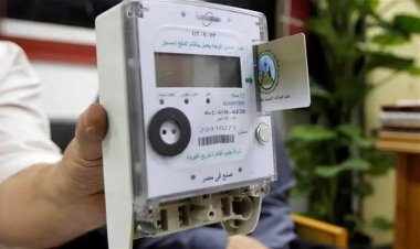لميس الحديدي : إحنا بنشحن الكارت بـ2000 جنيه وبيخلص في 3 أيام.. ومتحدث  الكهرباء: رشدي الاستهلاك