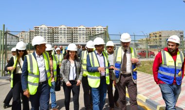 نائب وزير الإسكان ووفد فرنسي يزورون أكبر محطة معالجة صرف صحي بالإسكندرية