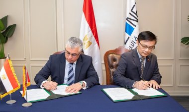 اقتصادية قناة السويس توقع اتفاقية لإنشاء مركز للتدريب المهني بالتعاون مع الصين