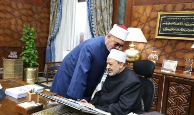 مفتي الجمهورية الجديد يوجه رسالة إلى شيخ الأزهر: سأظل أجتهد في اقتفاء أثركم