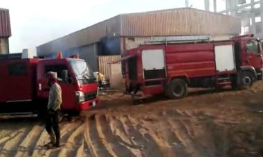 اندلاع حريق فى مخازن شركة للأسمدة بالبحيرة