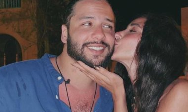 محمد السباعي يتغزّل بزوجته آية سماحة: «فخر عائلة سماحة»