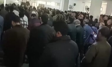 لقطات من مراسم الدفن والجنازة.. وداع حار من أهالي كفر الشيخ لوالدة تريزيجيه