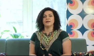 نوارة نجم تحتفل بحكم تعويض ورثة أحمد فؤاد نجم وتؤكد: «رجعنا حق بابا»