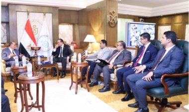 نقيب المحامين يلتقي الدكتور أحمد السبكي رئيس الهيئة العامة للرعاية الصحية